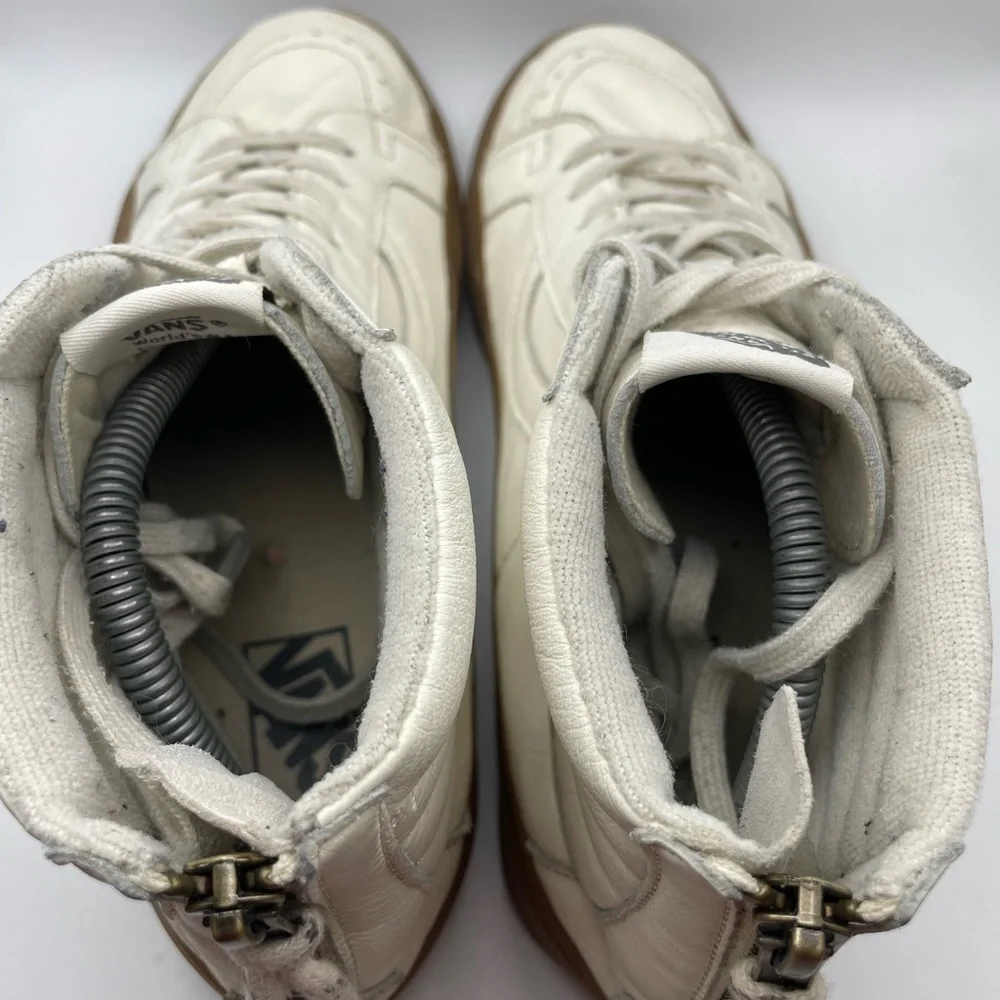 Vans off the wall cream hightop gum sneakers size men’s 9
